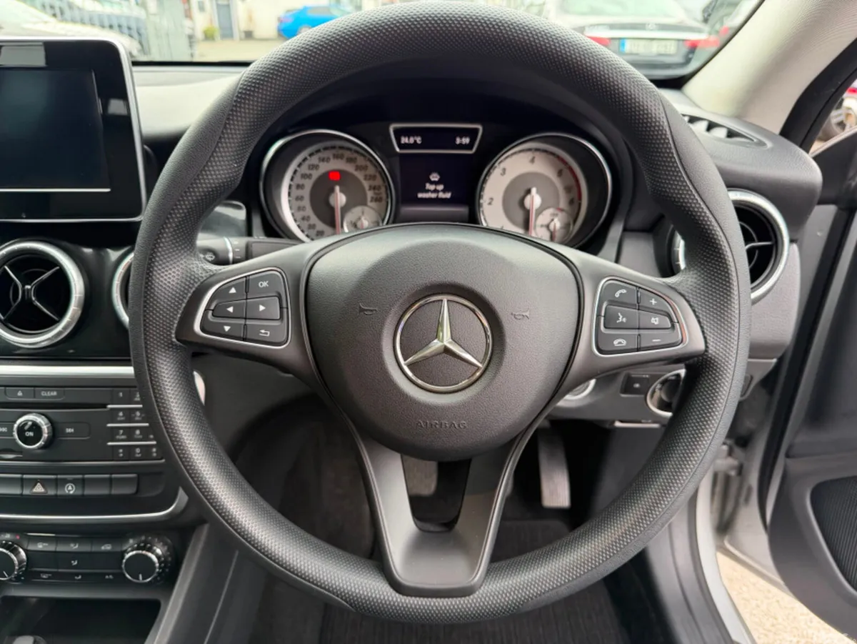 Mercedes-Benz CLA Saloon, Diesel, 2015, Silver