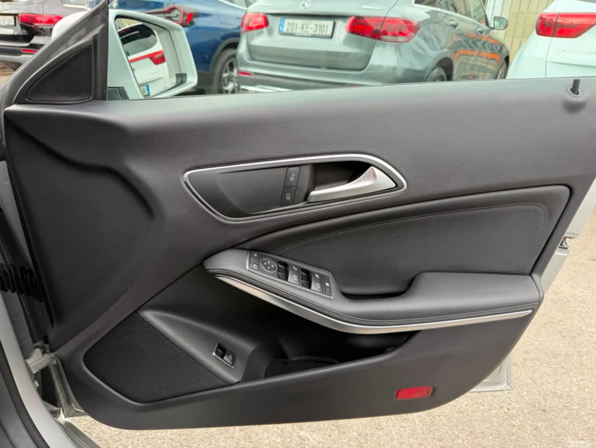 Mercedes-Benz CLA Saloon, Diesel, 2015, Silver