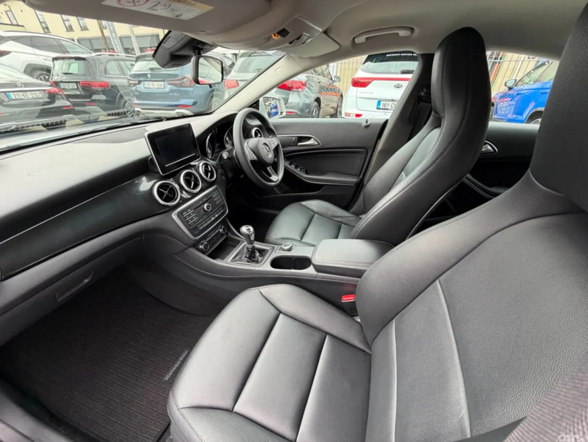 Mercedes-Benz CLA Saloon, Diesel, 2015, Silver