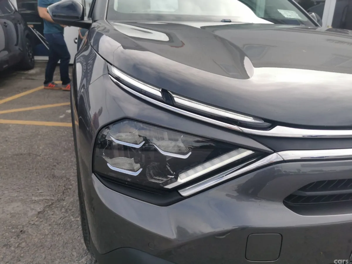Citroen C4 Hatchback, Petrol, 2023, Grey