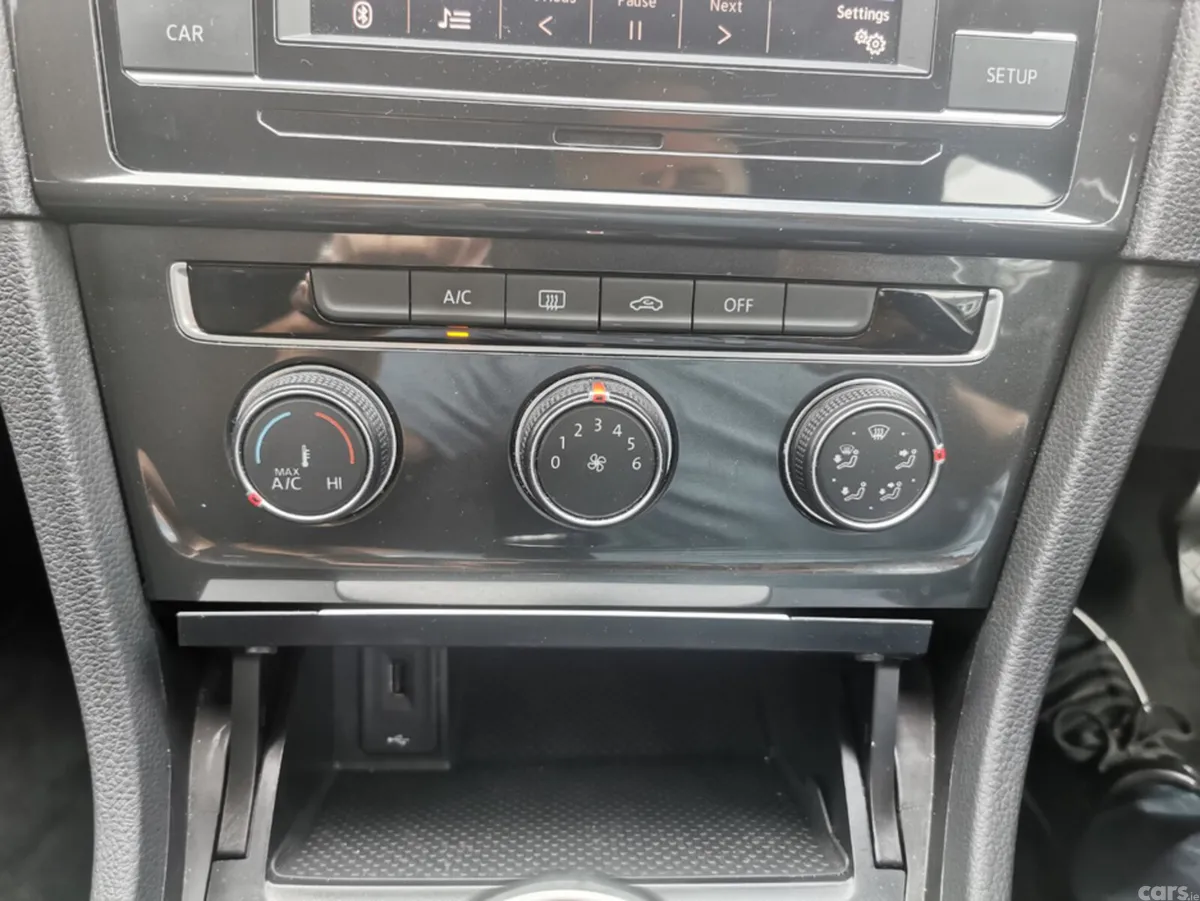 Volkswagen Golf Hatchback, Diesel, 2019, Black