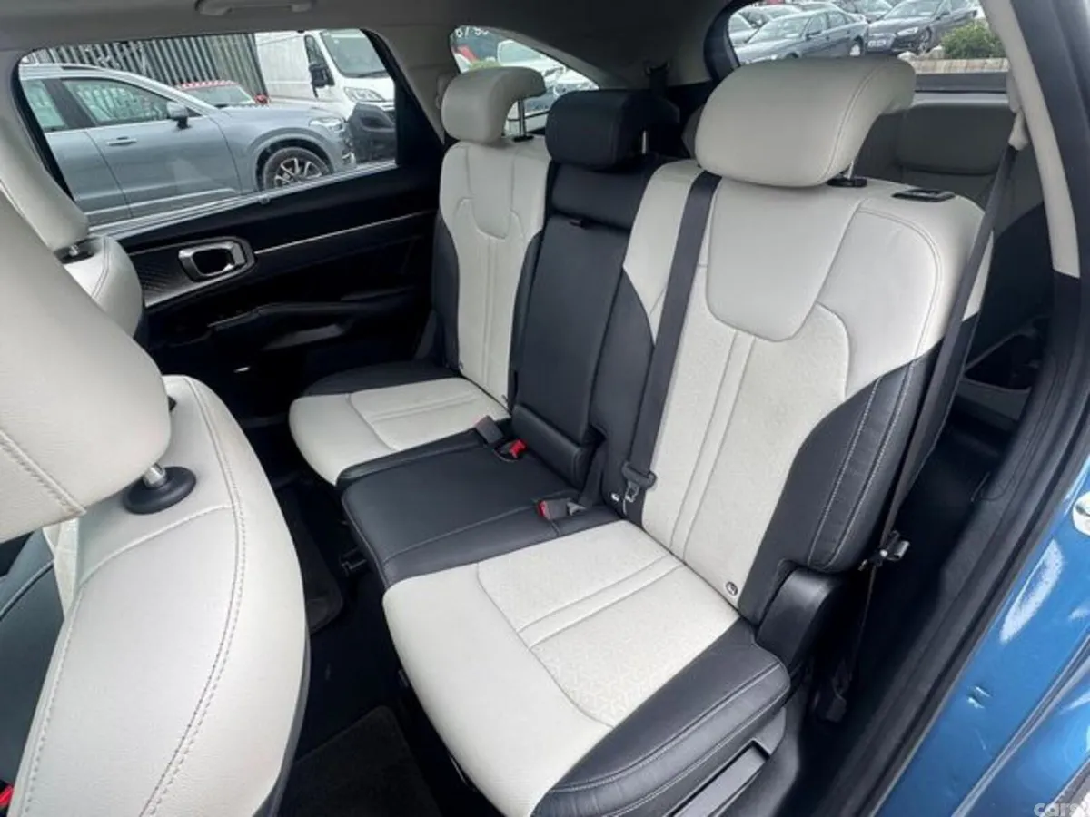 Kia Sorento MPV, Petrol Plug-in Hybrid, 2021, Blue