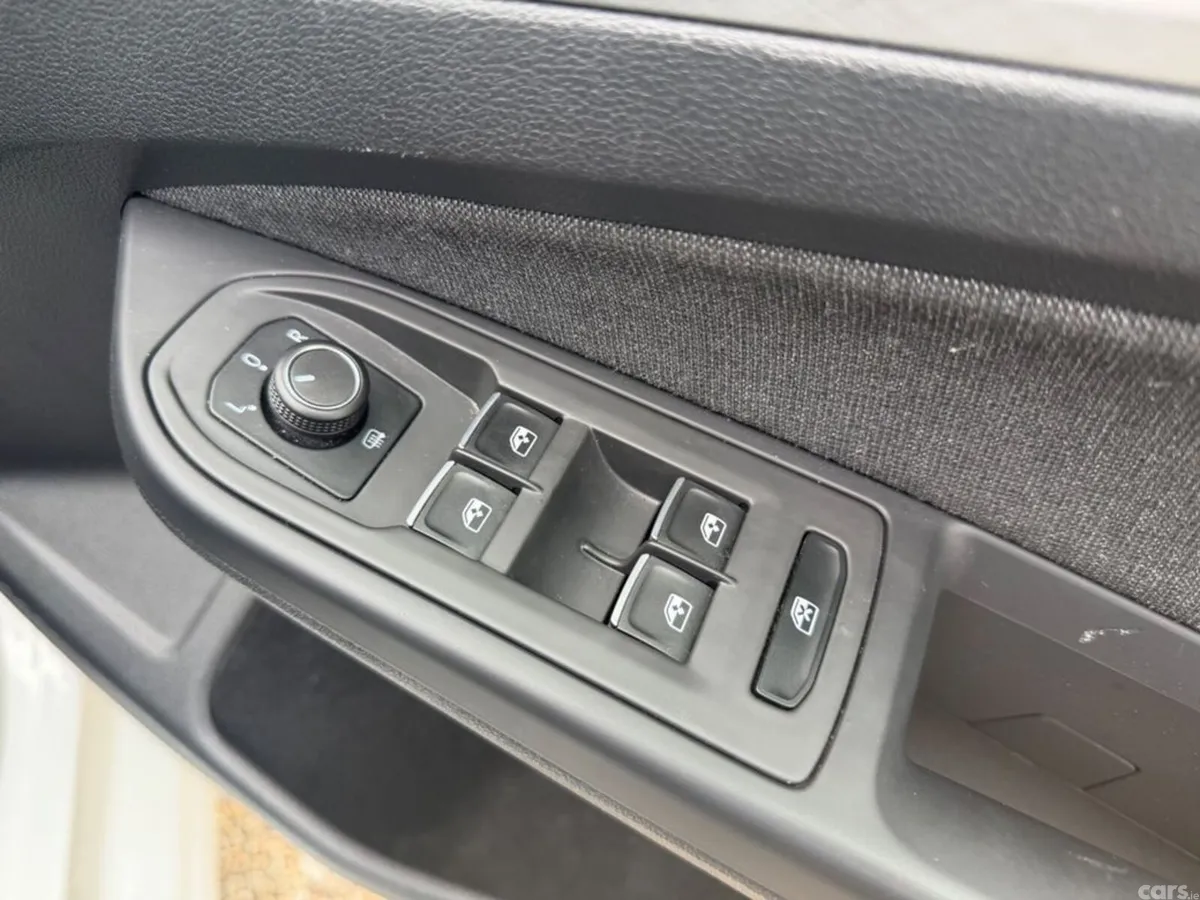 Volkswagen Golf Hatchback, Petrol, 2023, White