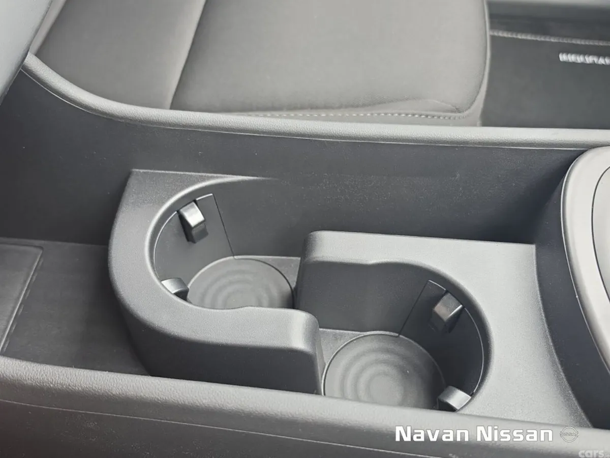 Hyundai KONA MPV, Petrol, 2026, White