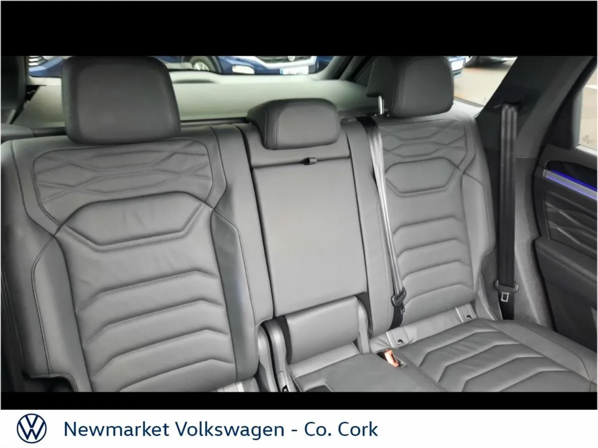 Volkswagen Touareg SUV, Petrol Plug-in Hybrid, 2021, Blue