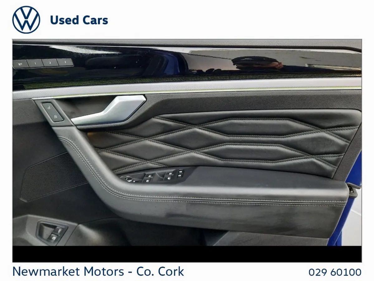 Volkswagen Touareg SUV, Petrol Plug-in Hybrid, 2021, Blue