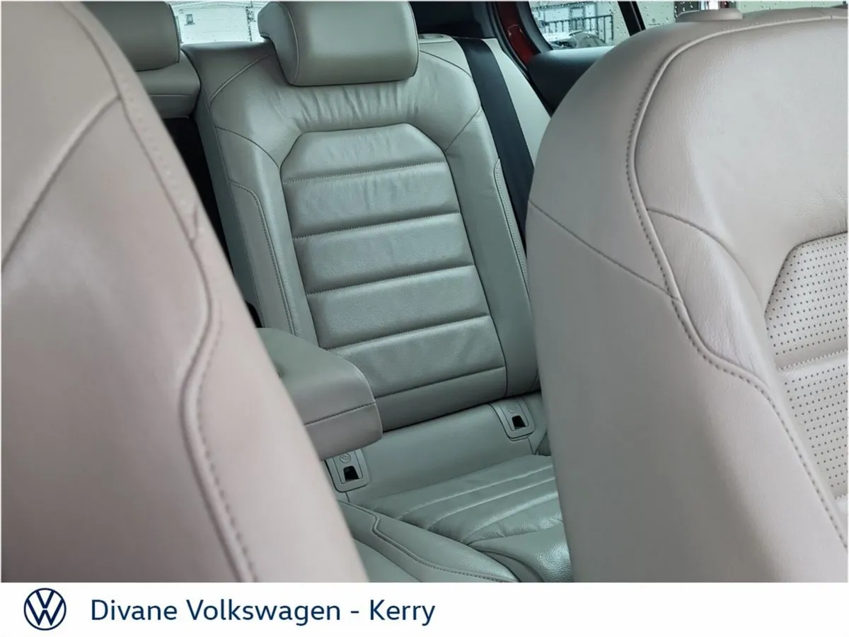 Volkswagen Golf Hatchback, Diesel, 2020, Red