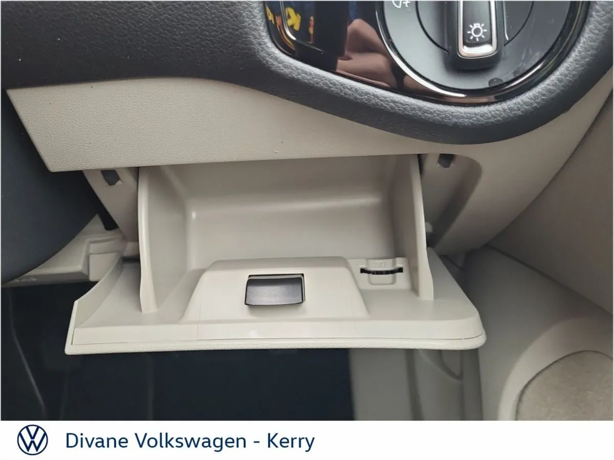 Volkswagen Golf Hatchback, Diesel, 2020, Red