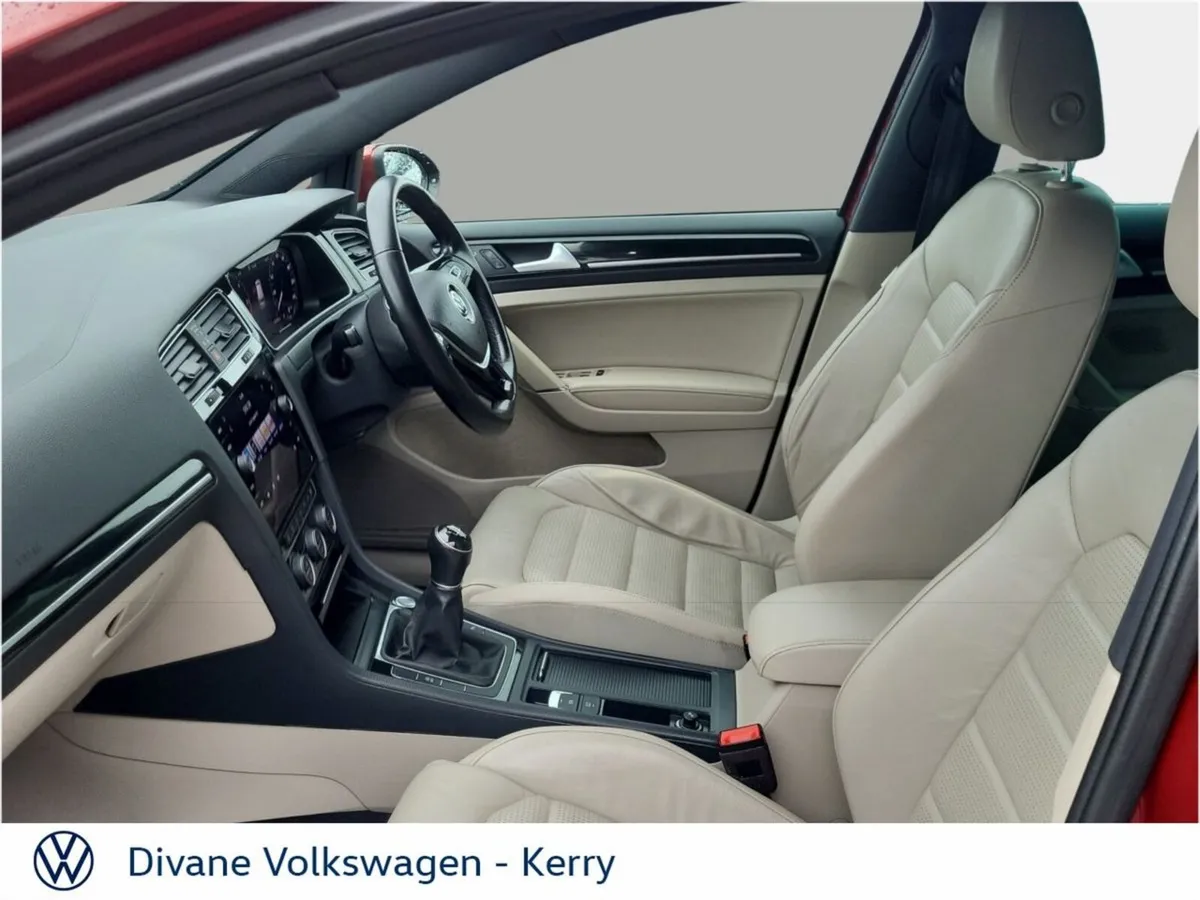 Volkswagen Golf Hatchback, Diesel, 2020, Red