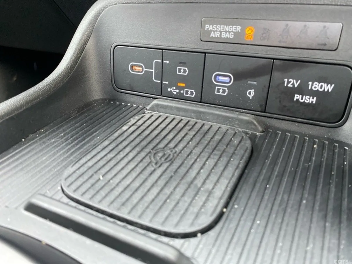 Hyundai KONA MPV, Petrol, 2024, Black