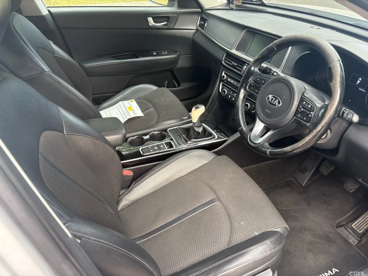 Kia Optima Saloon, Diesel, 2016, Silver