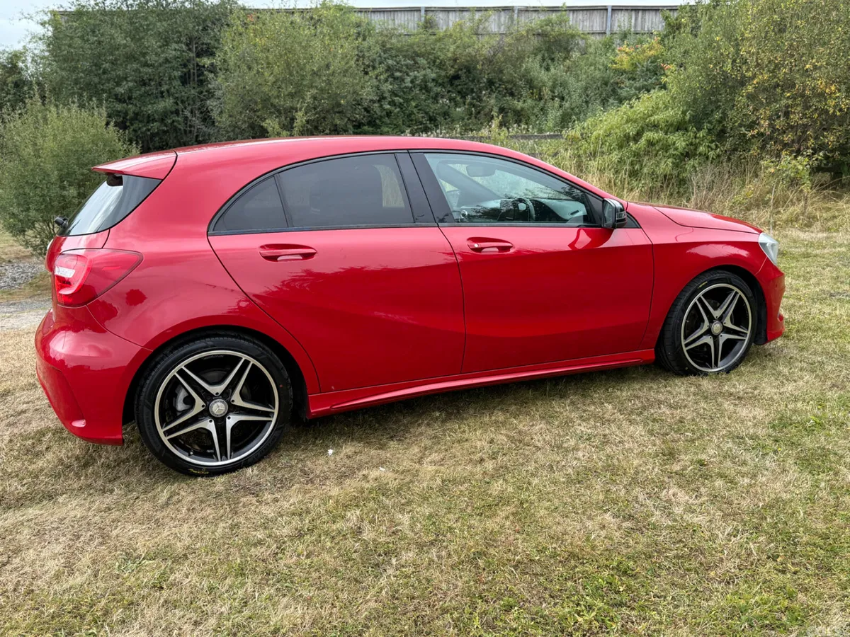 Mercedes-Benz A-Class Hatchback, Petrol, 2013, Red