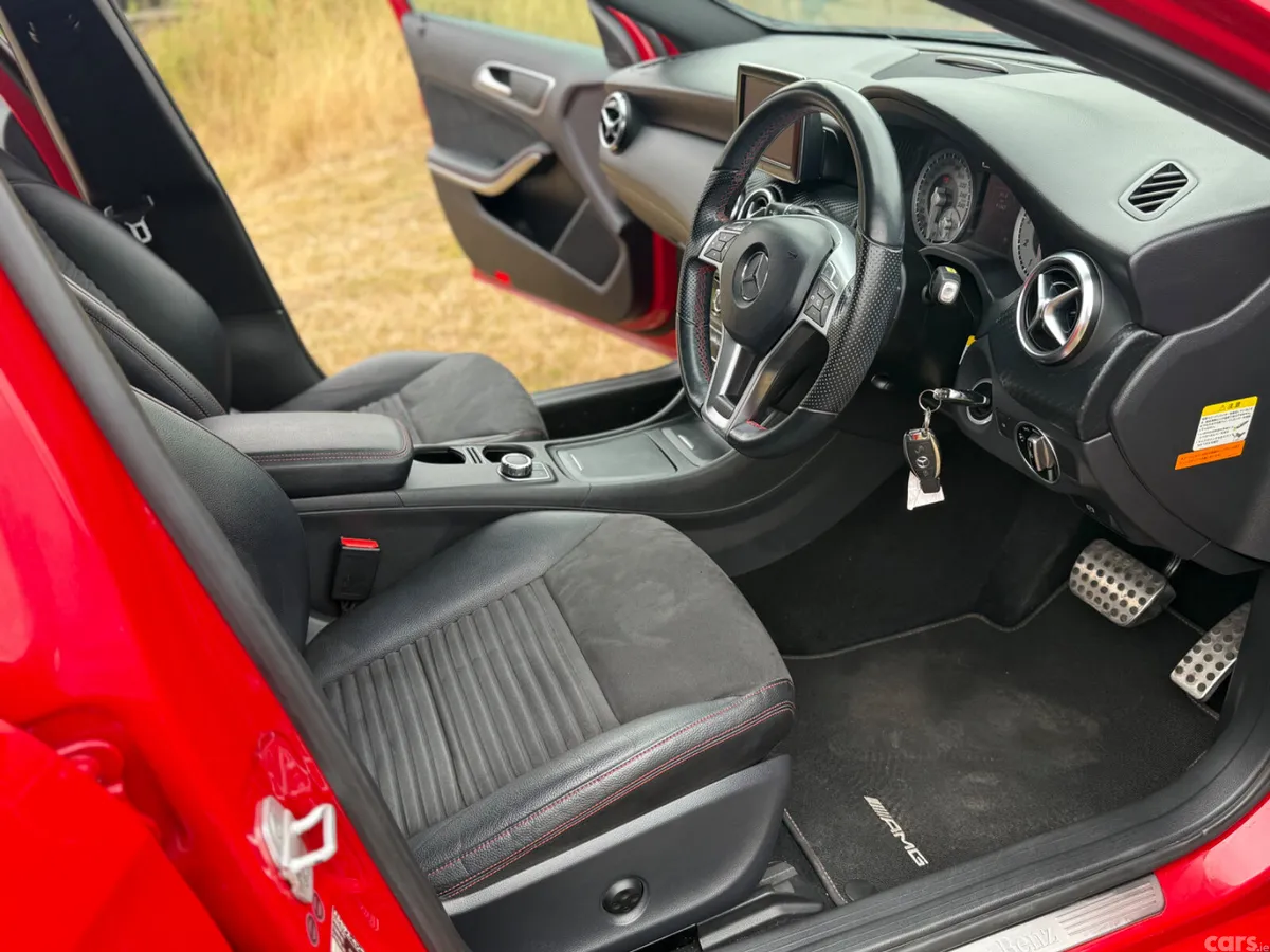 Mercedes-Benz A-Class Hatchback, Petrol, 2013, Red
