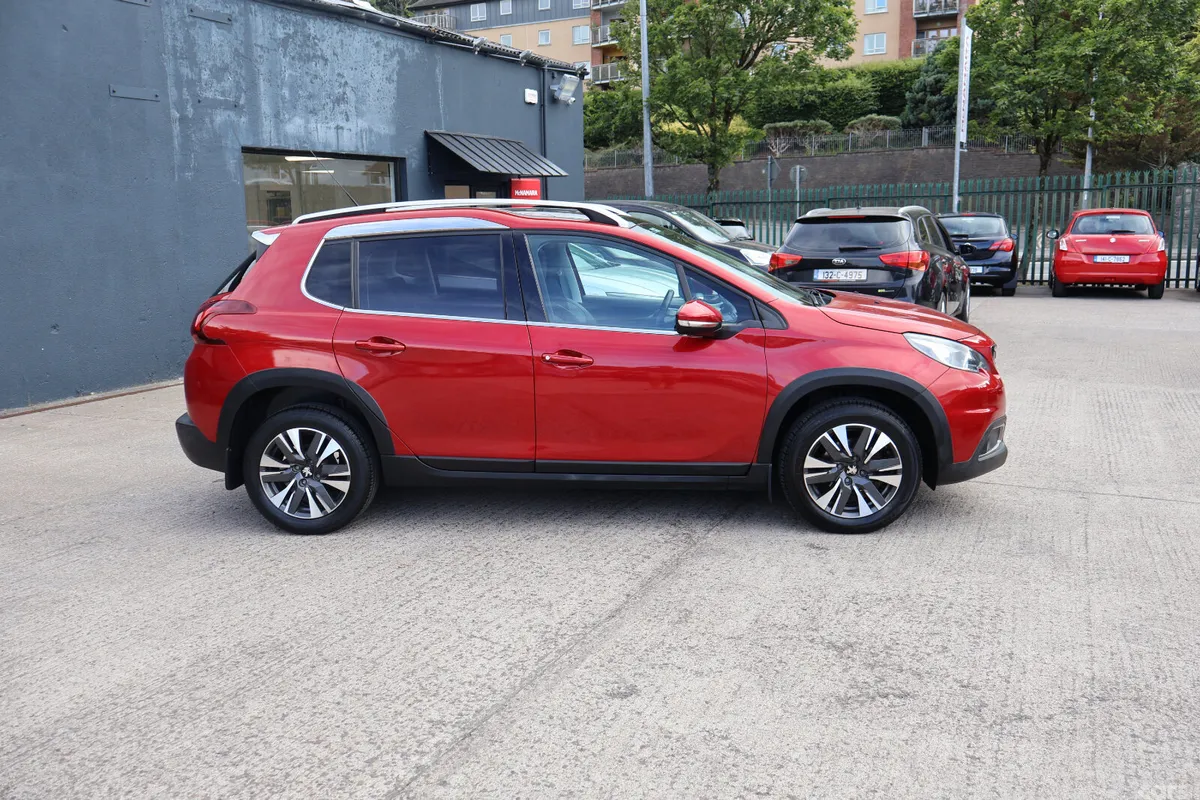 Peugeot 2008 Estate, Diesel, 2017, Red