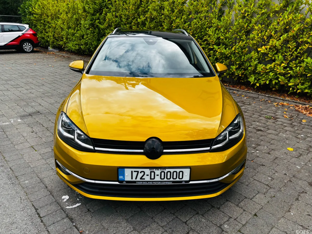 Volkswagen Golf Estate, Petrol, 2017, Gold