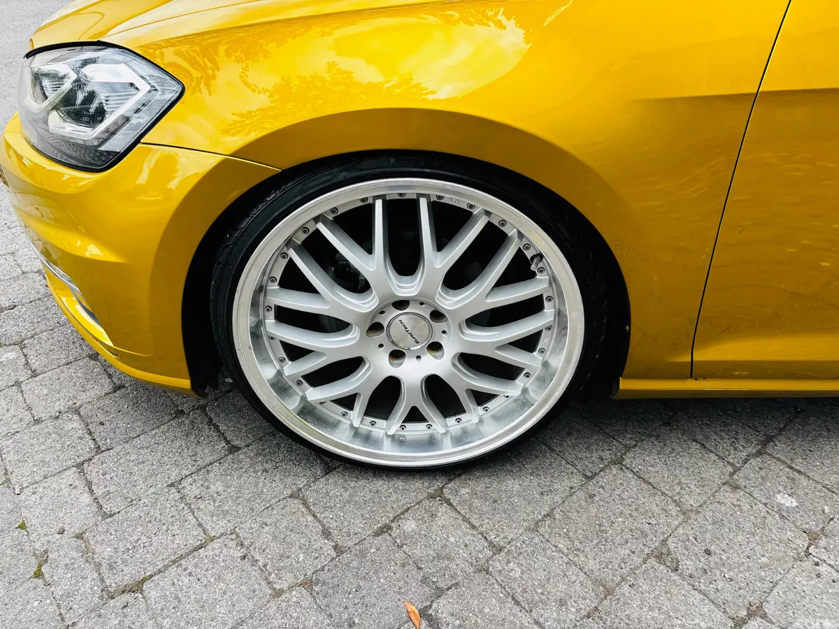 Volkswagen Golf Estate, Petrol, 2017, Gold