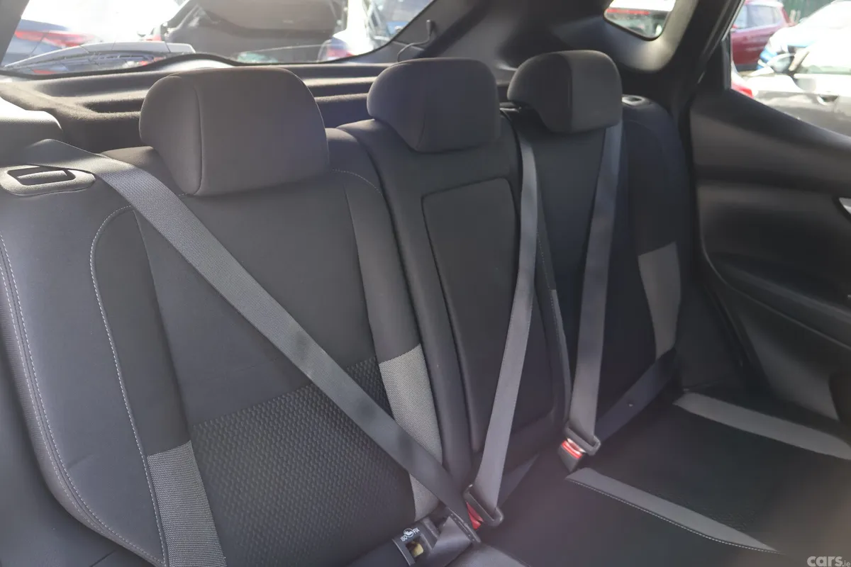Nissan Qashqai MPV, Diesel, 2019, White
