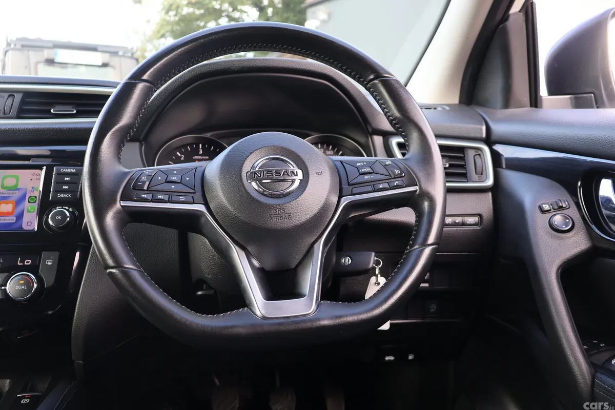 Nissan Qashqai MPV, Diesel, 2019, White