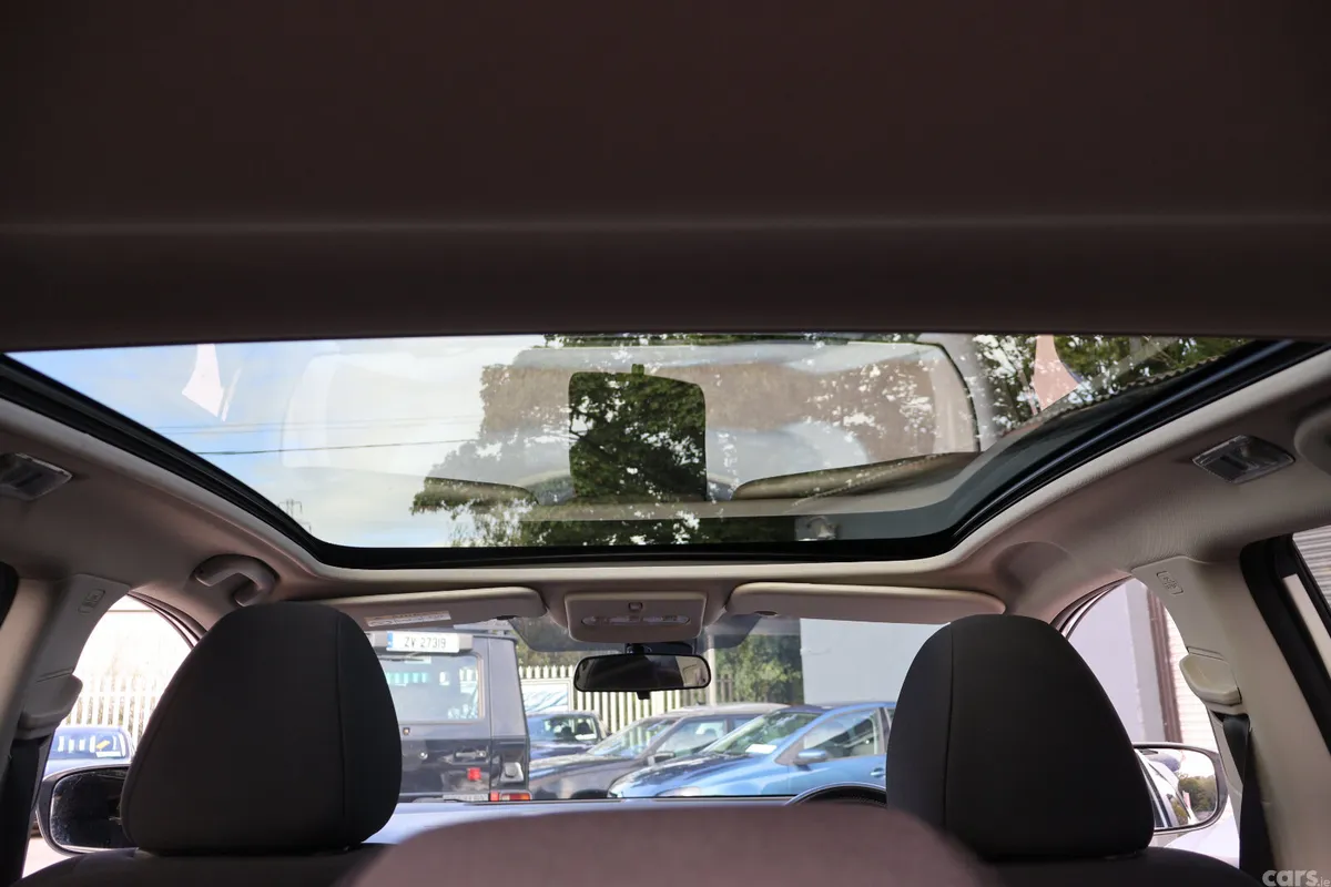 Nissan Qashqai MPV, Diesel, 2019, White