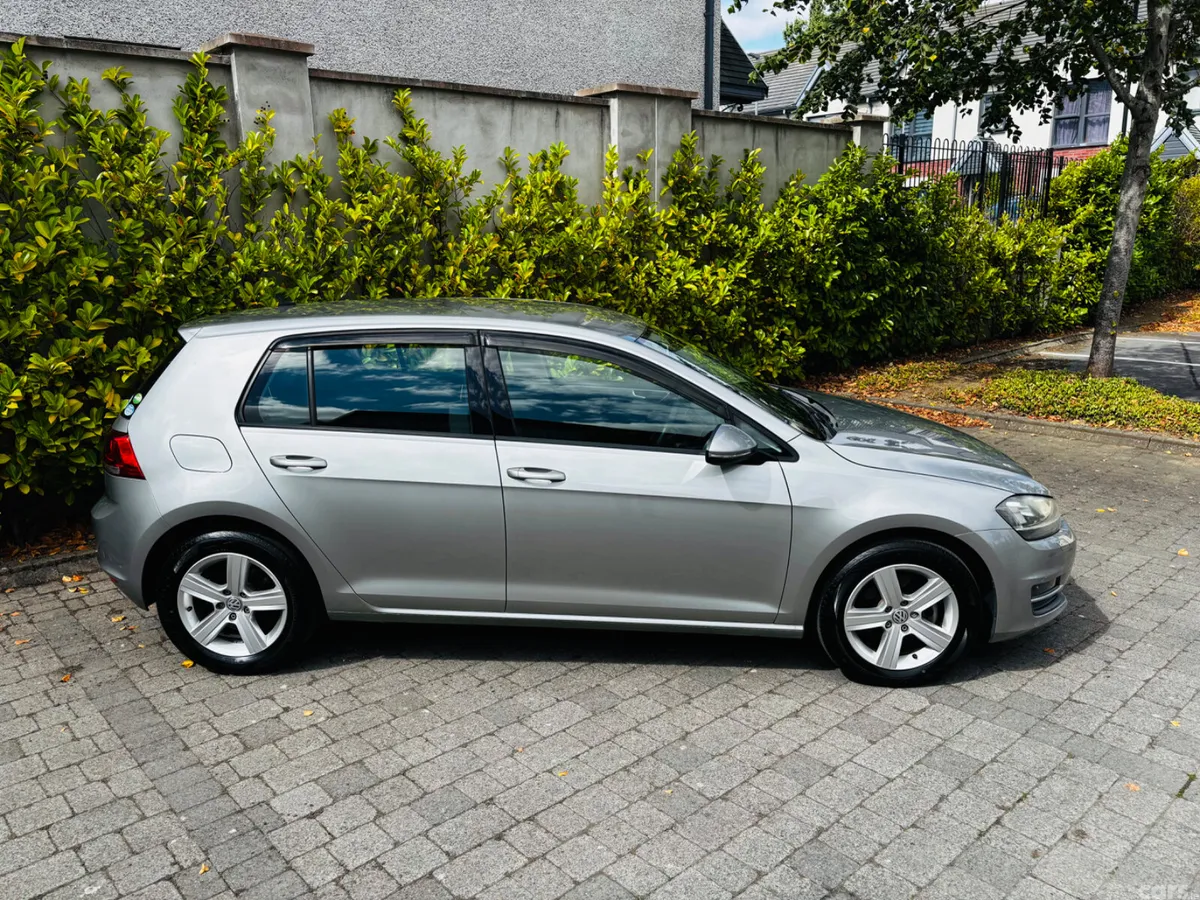 Volkswagen Golf Hatchback, Petrol, 2015, Silver