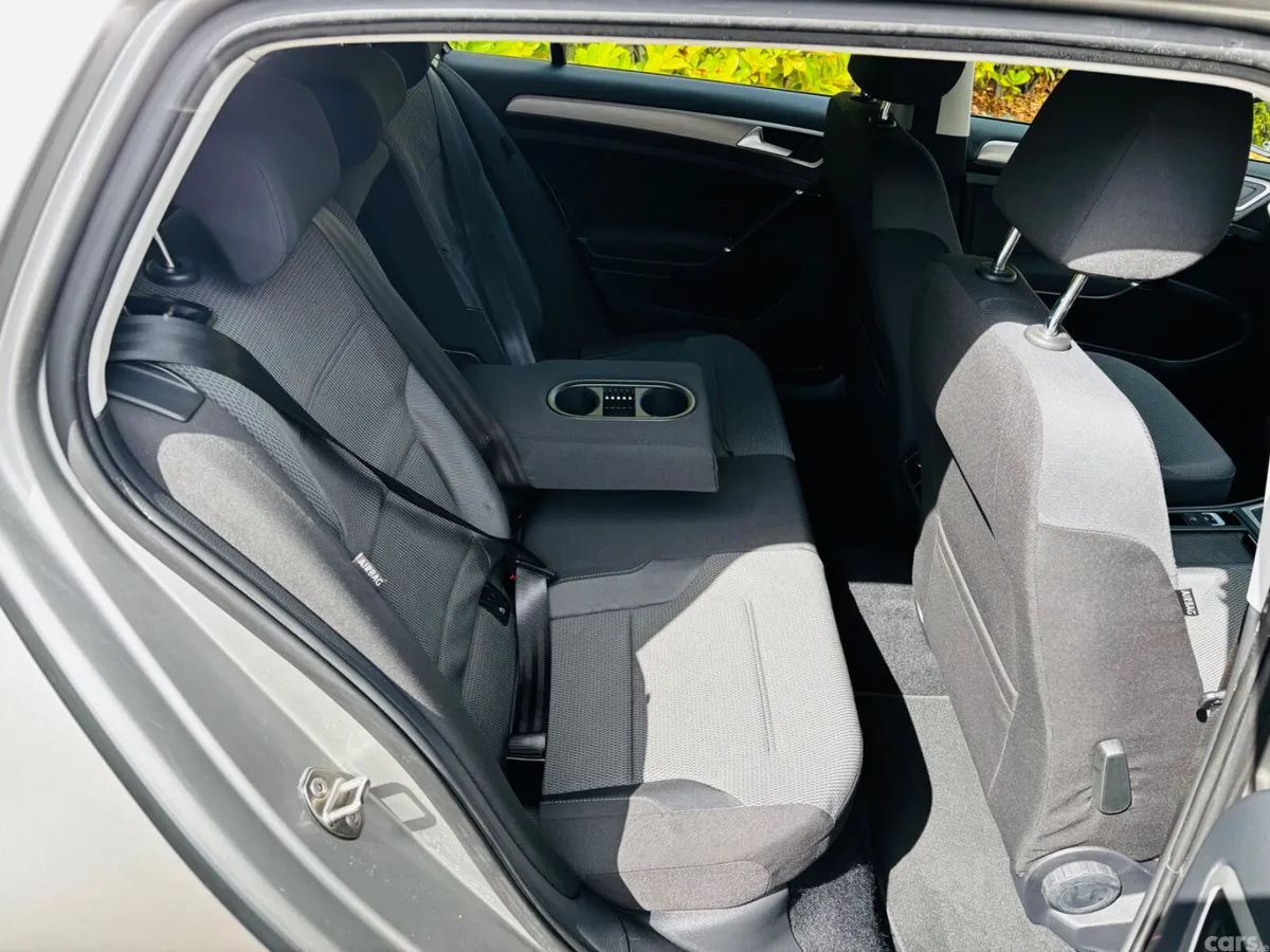 Volkswagen Golf Hatchback, Petrol, 2015, Silver