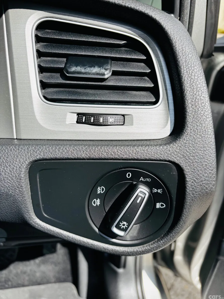 Volkswagen Golf Hatchback, Petrol, 2015, Silver
