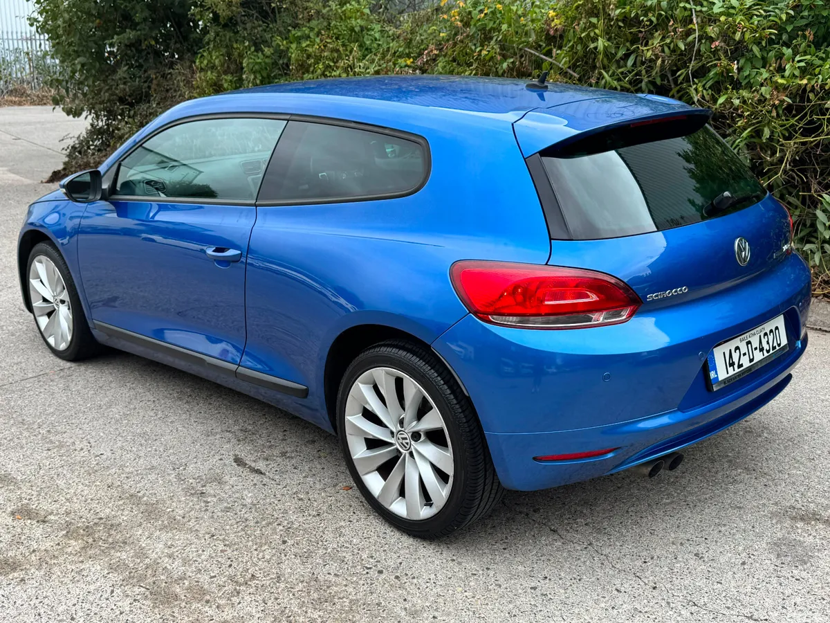 Volkswagen Scirocco Hatchback, Diesel, 2014, Blue