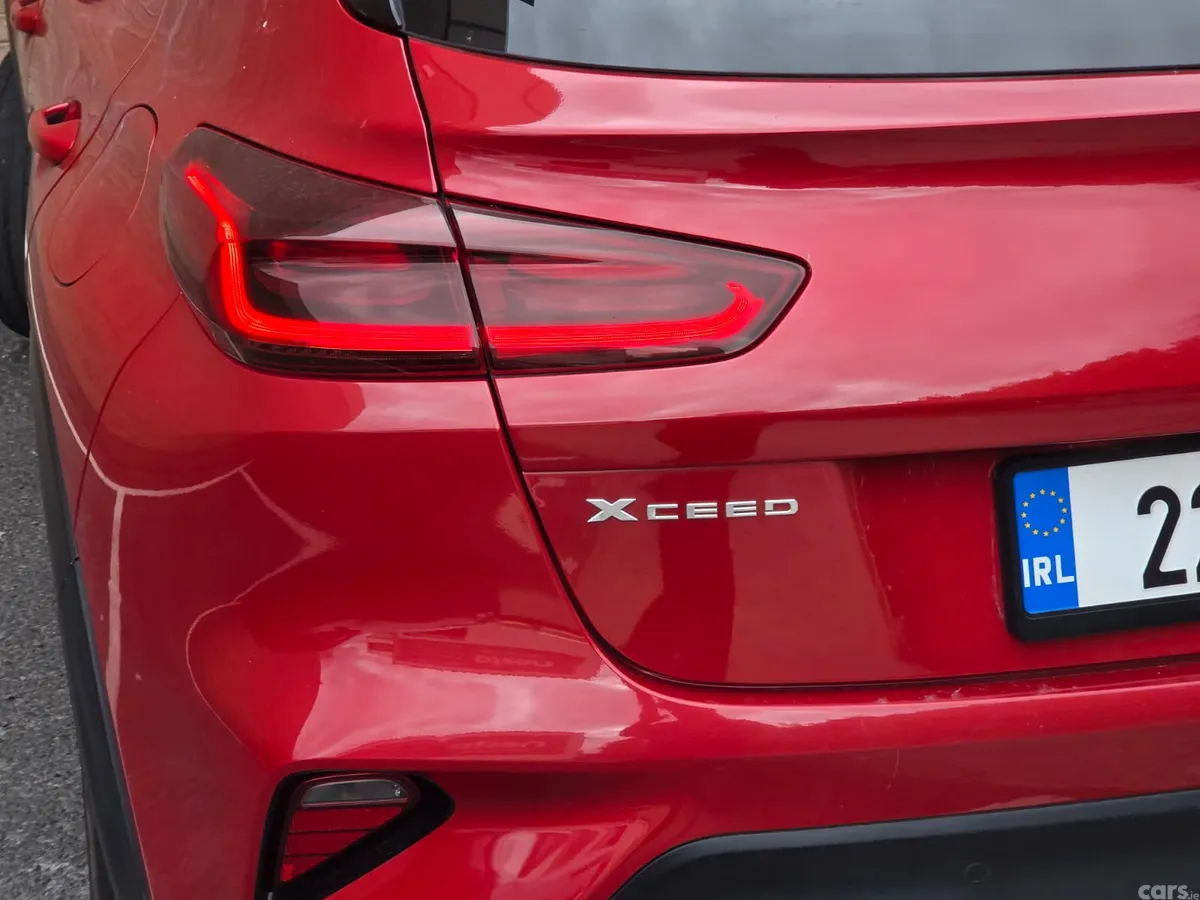 Kia XCeed Hatchback, Petrol Plug-in Hybrid, 2022, Red