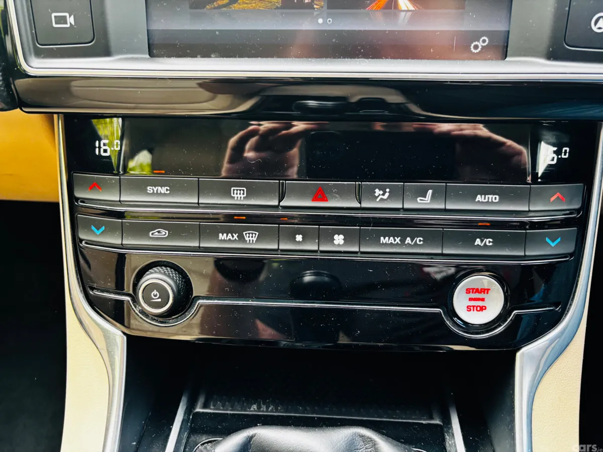 Jaguar XE Saloon, Diesel, 2017, Red