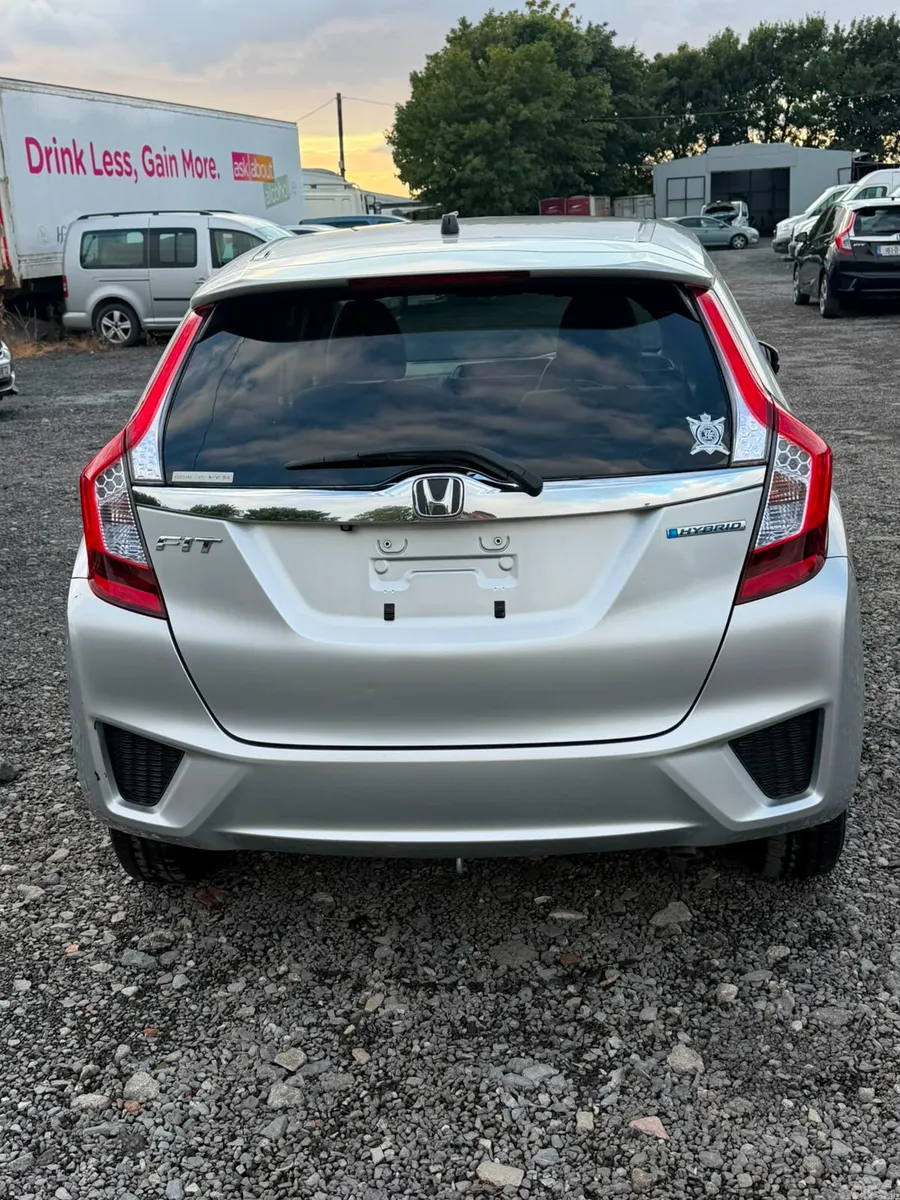 Honda Fit Hatchback, Petrol Hybrid, 2017, Silver