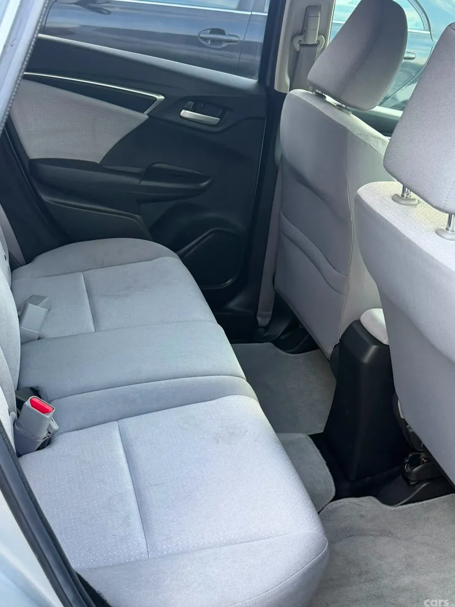 Honda Fit Hatchback, Petrol Hybrid, 2017, Silver