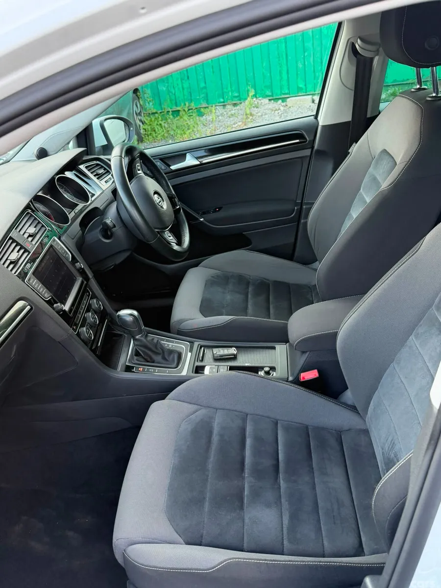 Volkswagen Golf Hatchback, Petrol, 2017, Black