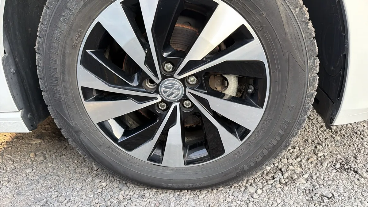 Volkswagen Polo Hatchback, Petrol, 2018, White