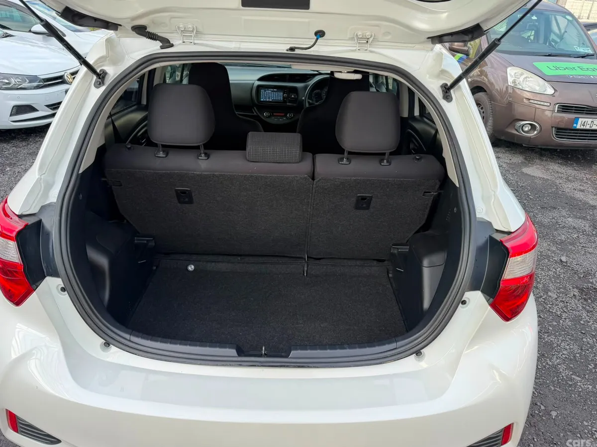 Toyota Vitz Hatchback, Petrol Hybrid, 2017, White