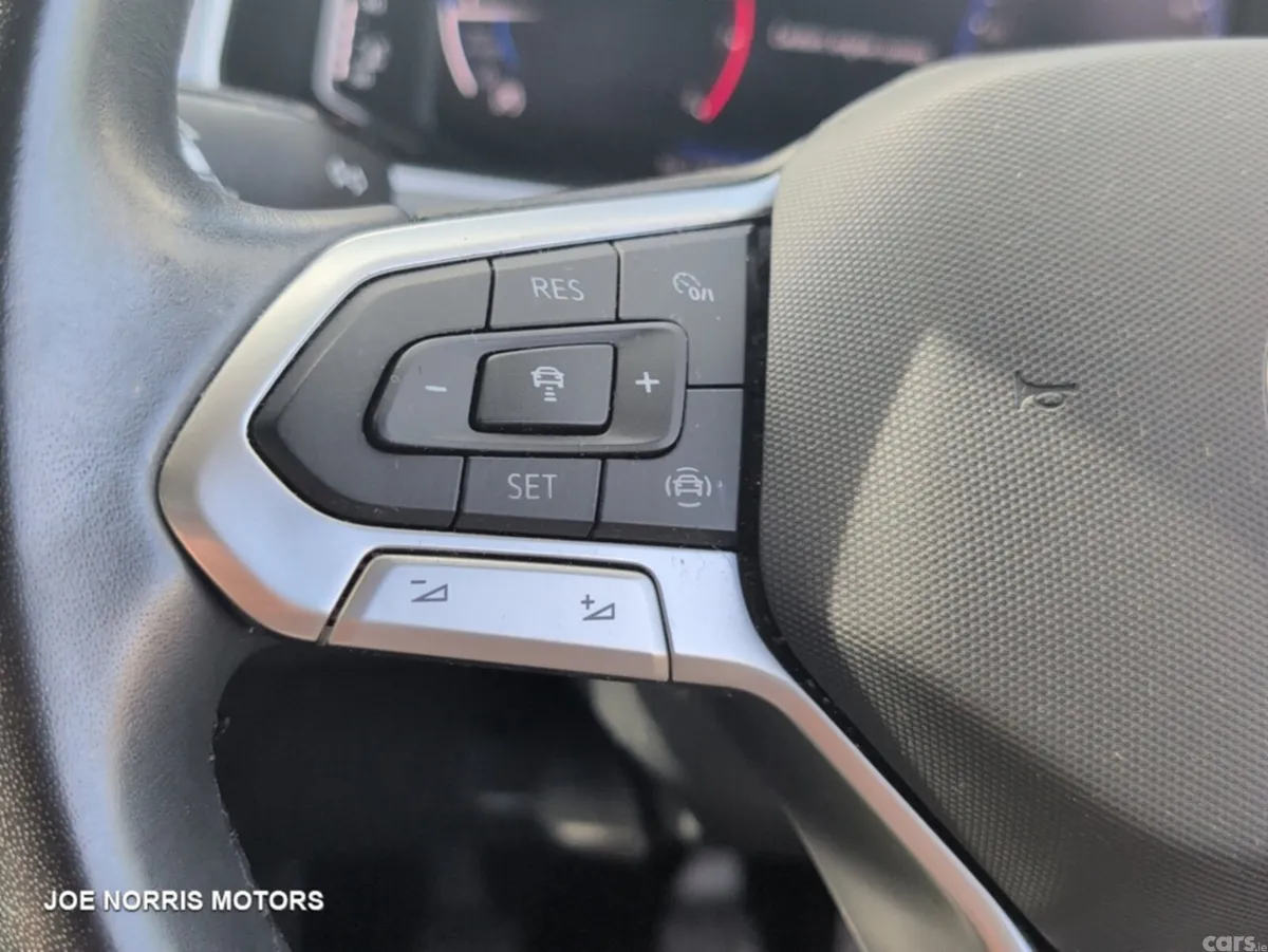 Volkswagen T-Roc SUV, Petrol, 2022, White