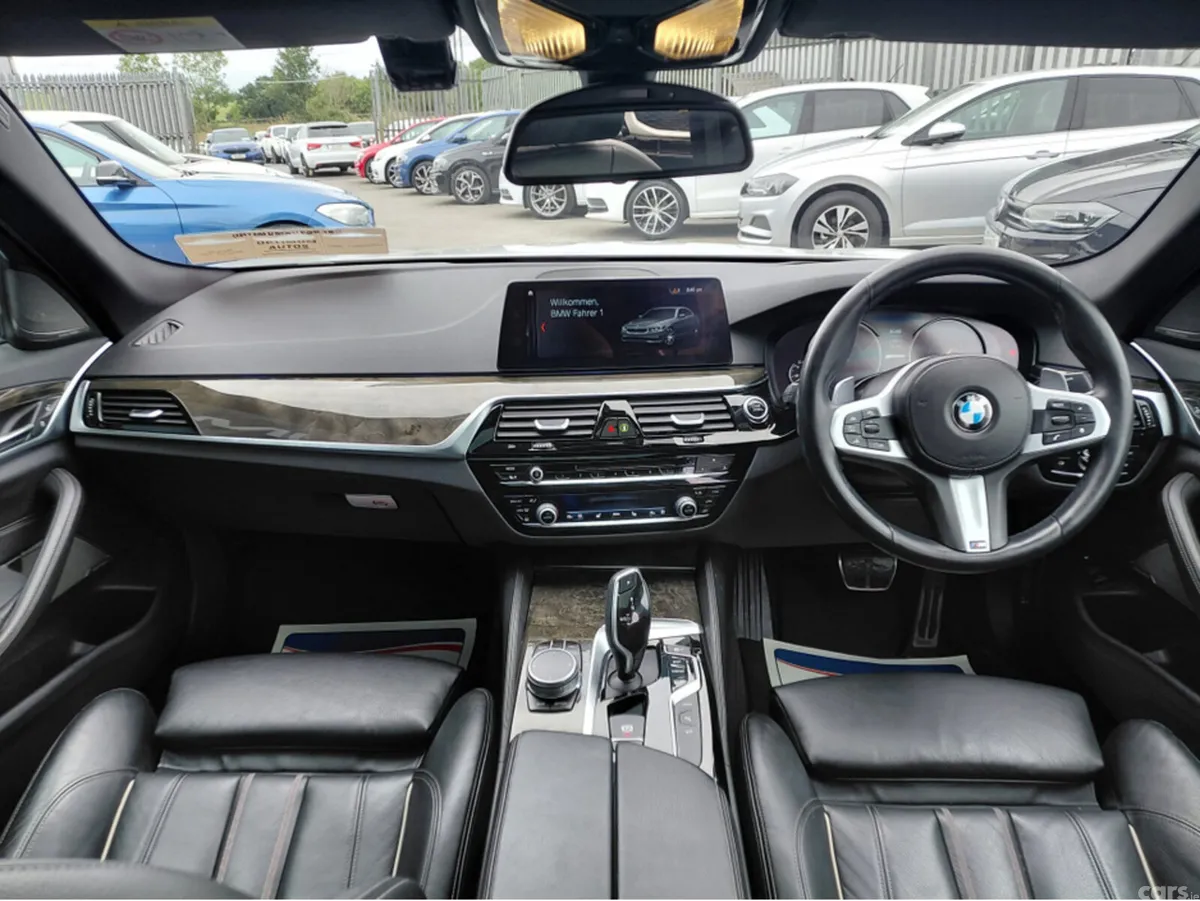 BMW 5-Series Saloon, Petrol Hybrid, 2019, White