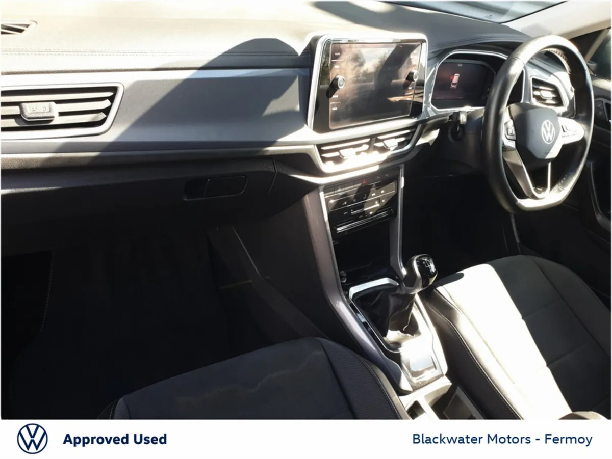 Volkswagen T-Roc SUV, Petrol, 2023, Grey