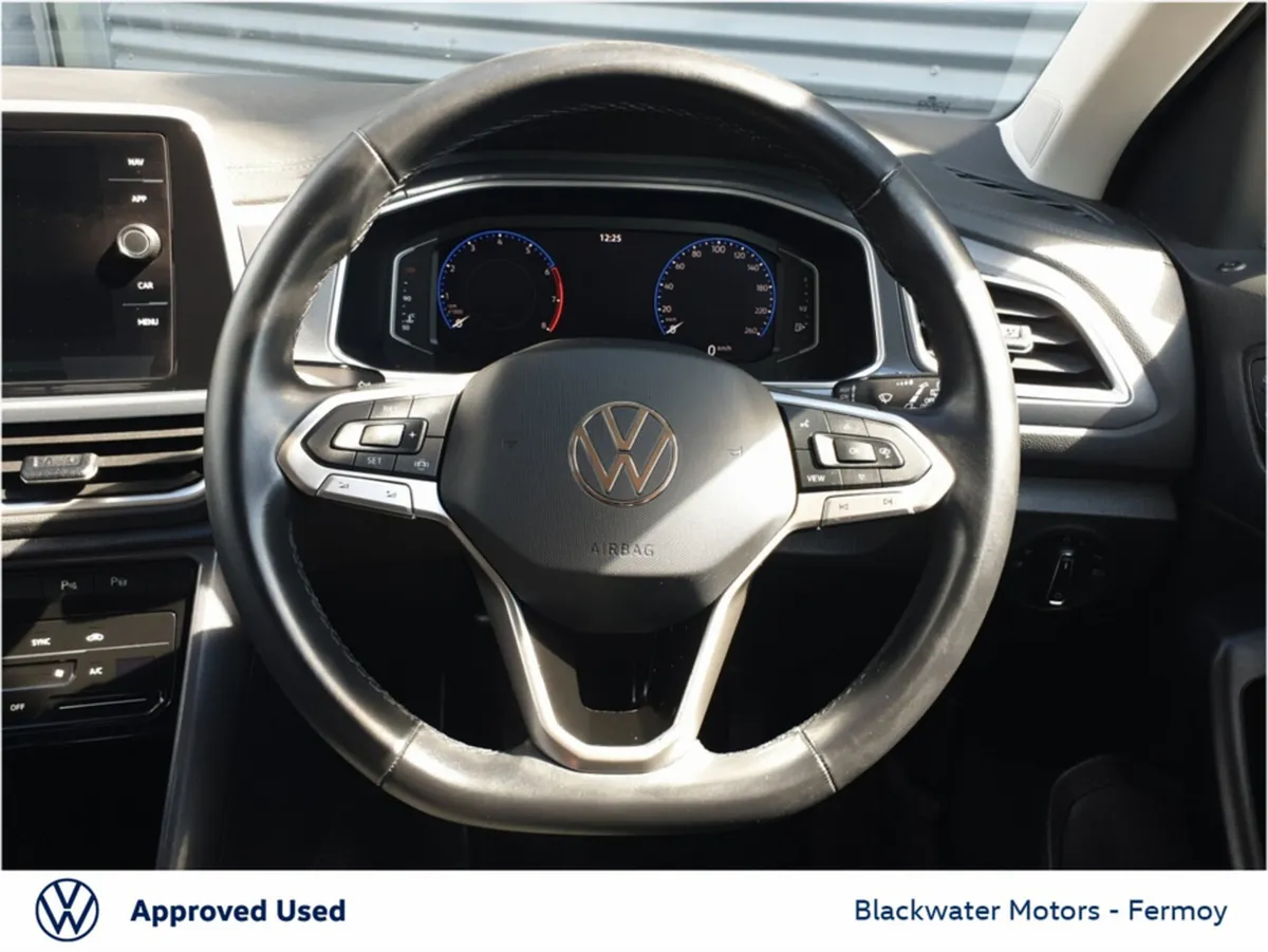 Volkswagen T-Roc SUV, Petrol, 2023, Grey