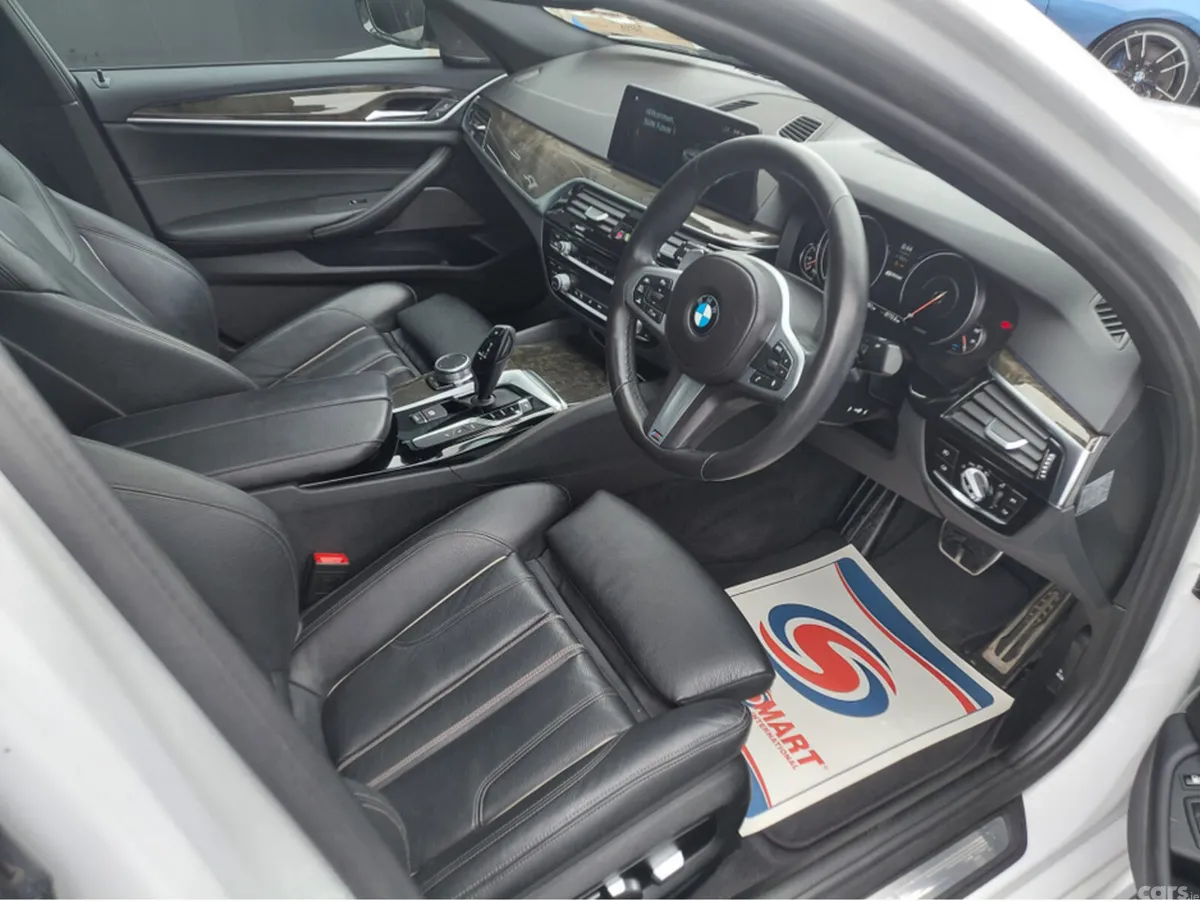 BMW 5-Series Saloon, Petrol Hybrid, 2019, White