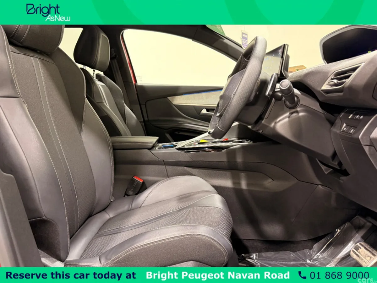 Peugeot 3008 SUV, Petrol Hybrid, 2024, Red