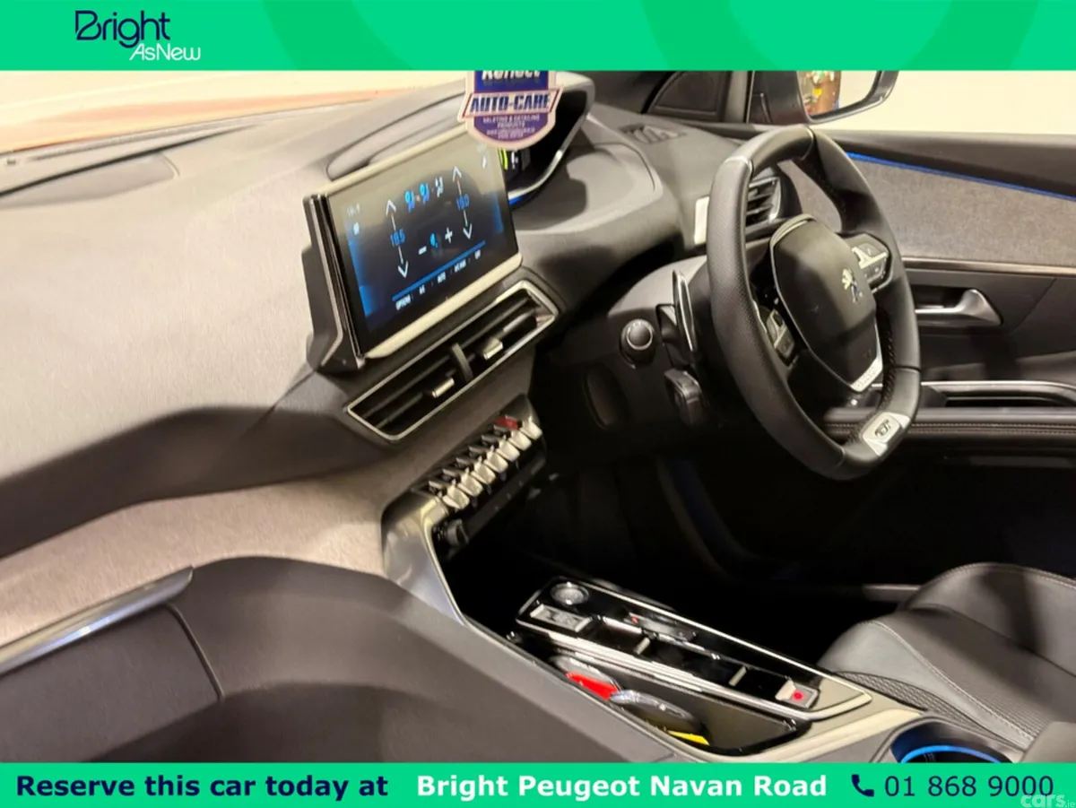 Peugeot 3008 SUV, Petrol Hybrid, 2024, Red