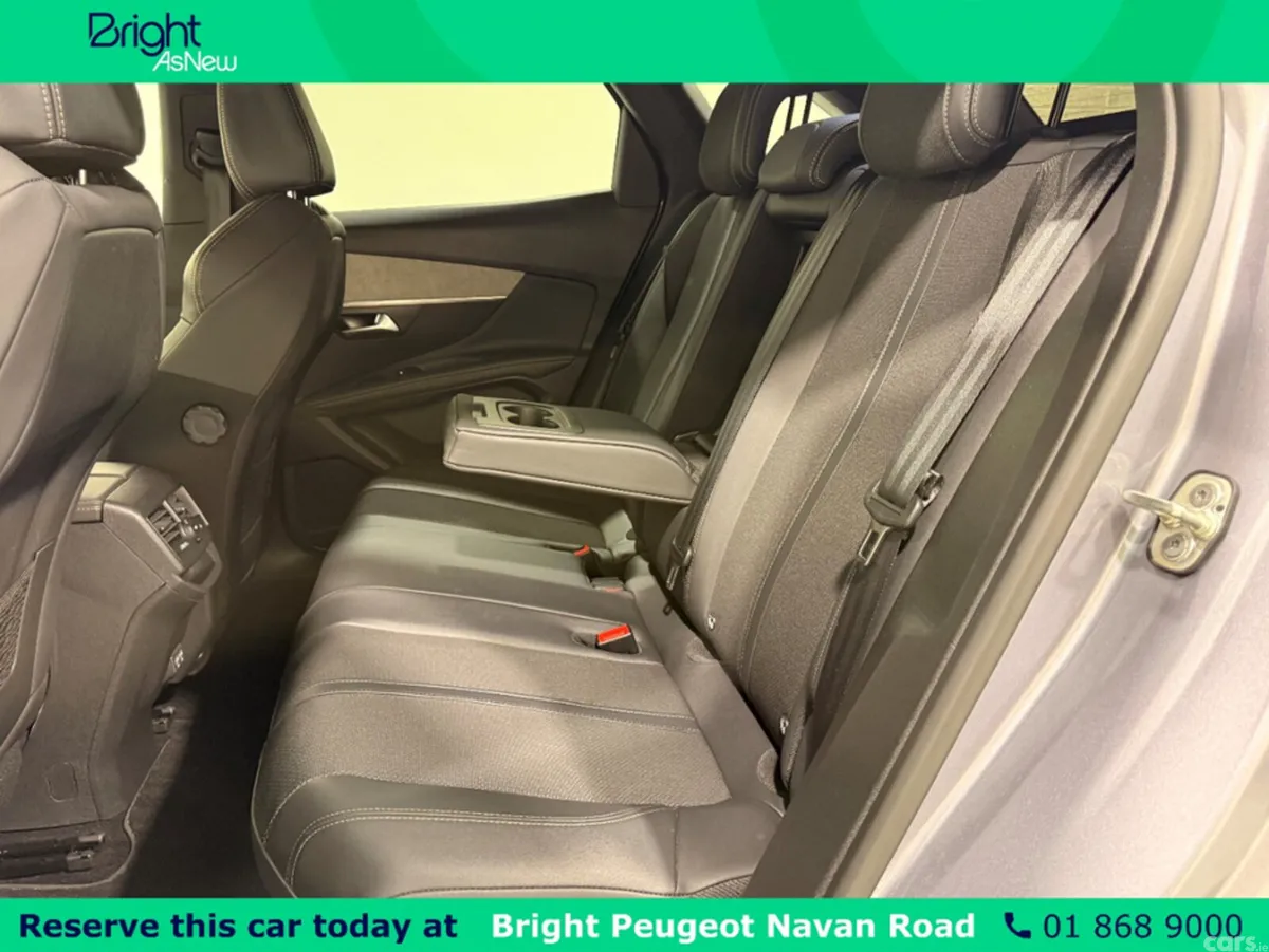 Peugeot 3008 SUV, Petrol Hybrid, 2024, Grey