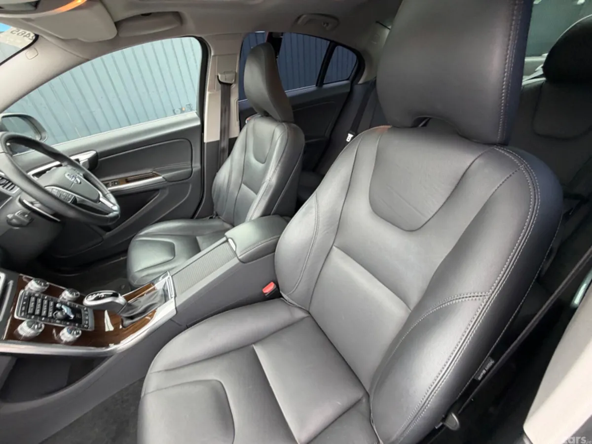 Volvo S60 Saloon, Diesel, 2018, White