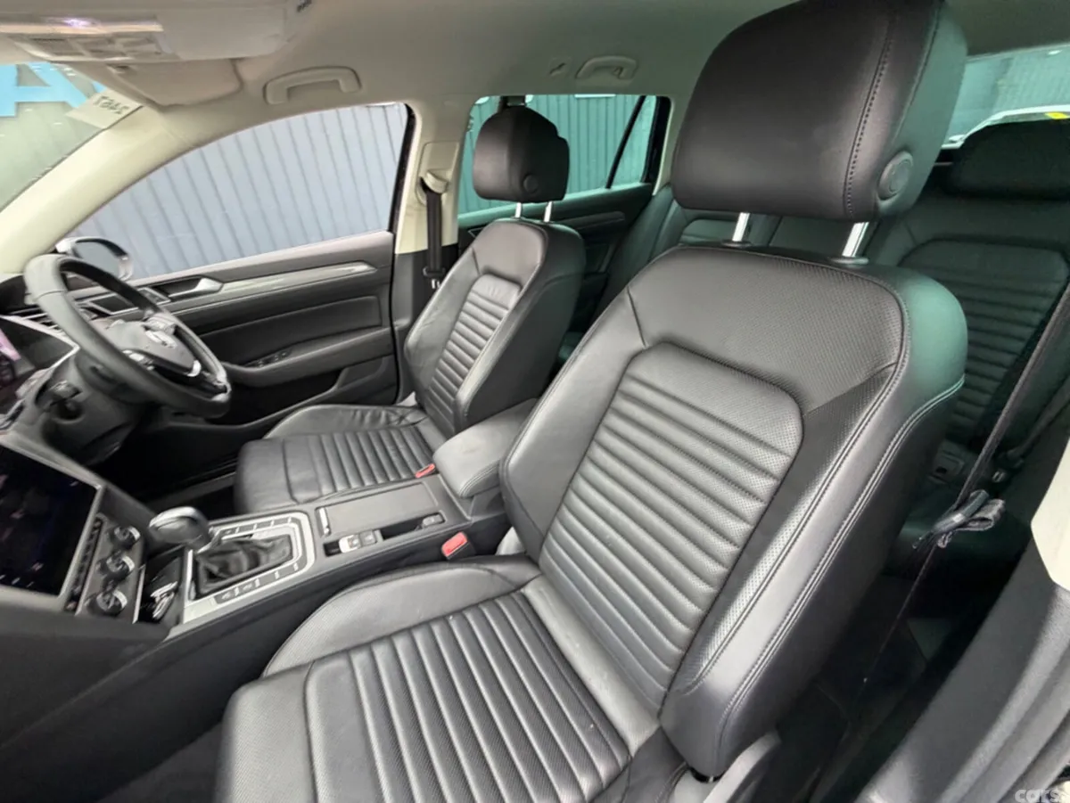 Volkswagen Passat Estate, Diesel, 2019, Black
