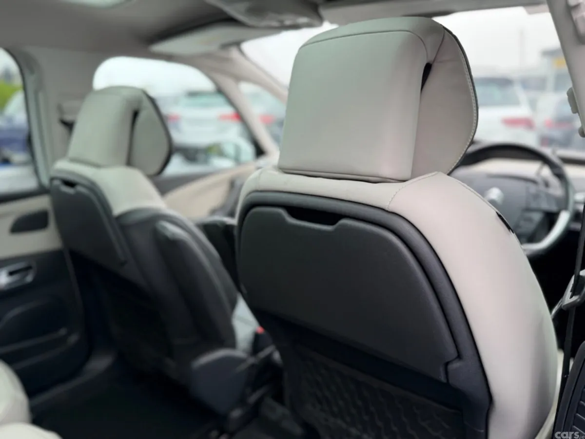 Citroen Grand C4 Spacetourer MPV, Diesel, 2021, White