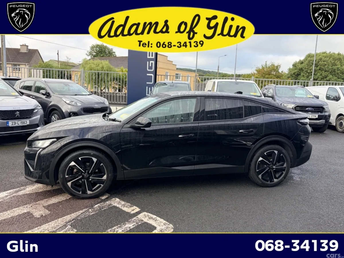 Peugeot 408 Hatchback, Petrol, 2023, Black