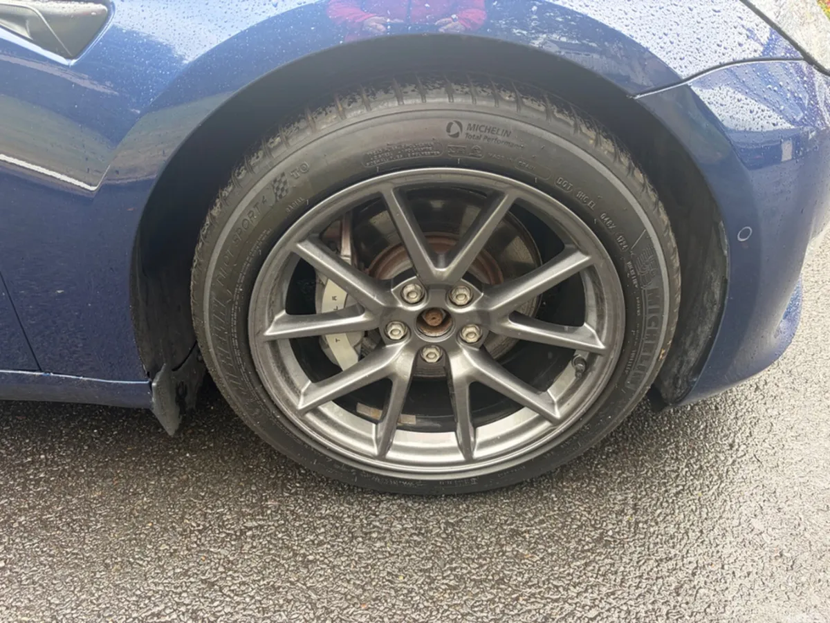 Tesla Model 3 Saloon, Electric, 2021, Blue