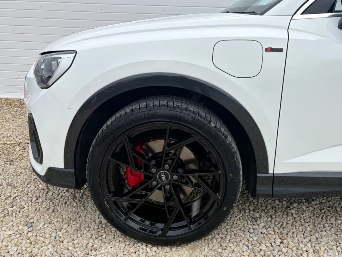 Audi Q3 Hatchback, Petrol Plug-in Hybrid, 2023, White