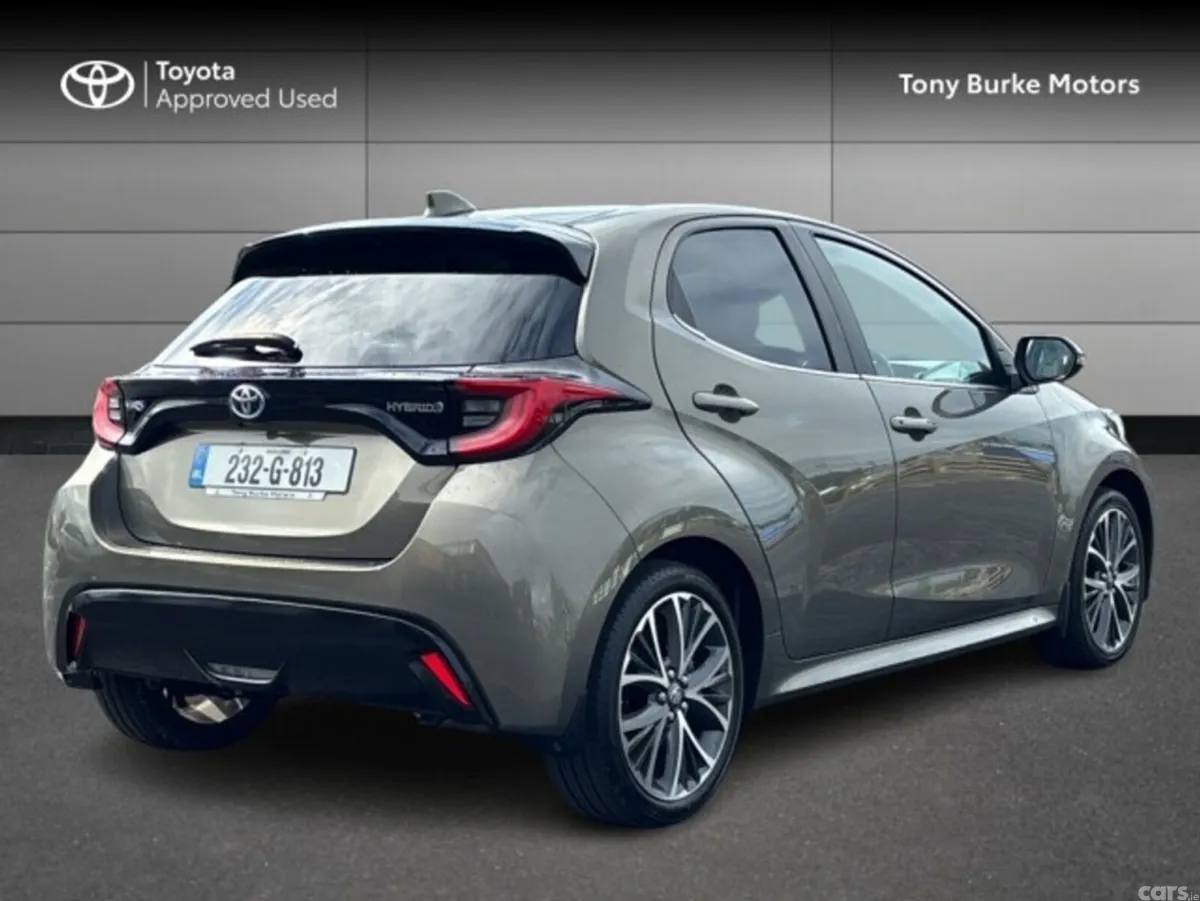 Toyota Yaris Hatchback, Petrol Hybrid, 2023, Brown