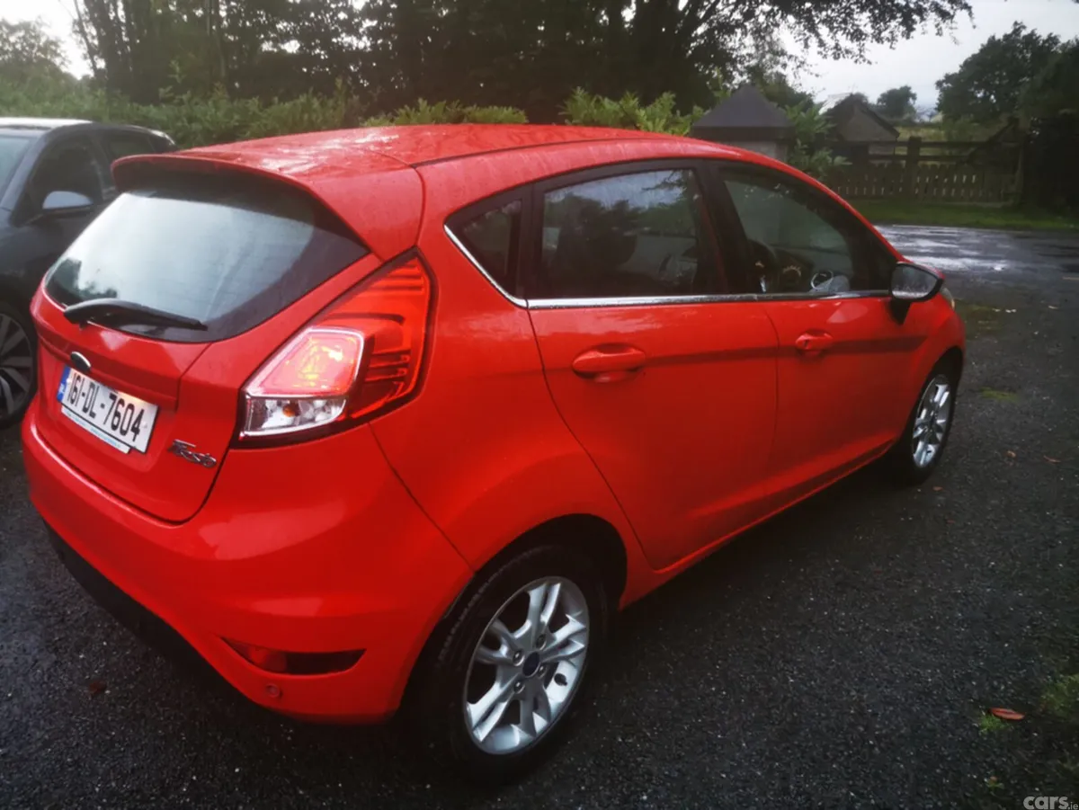 Ford Fiesta Hatchback, Diesel, 2016, Red